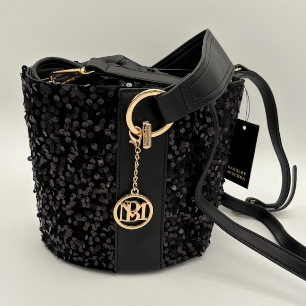 NWT Badgley Mischka Black Sequin Bucket Bag
